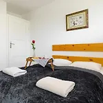 Lejlighed Wisniowy Sad By Renters