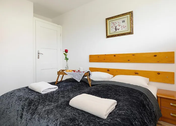 Apartment Wisniowy Sad By Renters